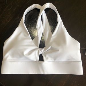 New w/tags! Fabletics Oasis Twist Front SportsBra